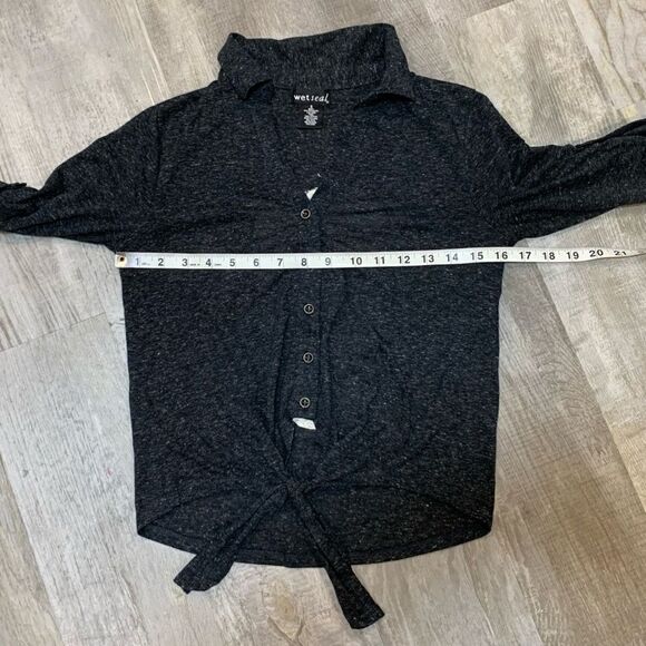 $5 ADD ON ITEM/Collard button up front tie knit skull detail - Picture 8 of 14